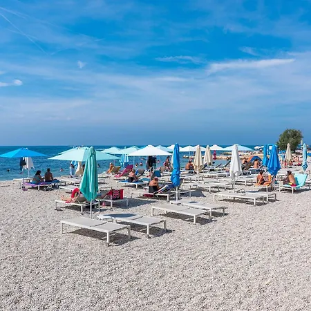 Ire 4 Persone Apartment Karsete